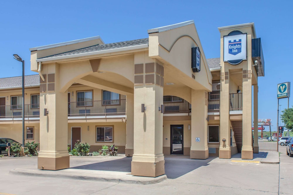 Hotel Knights Inn - Forest Hill, TX