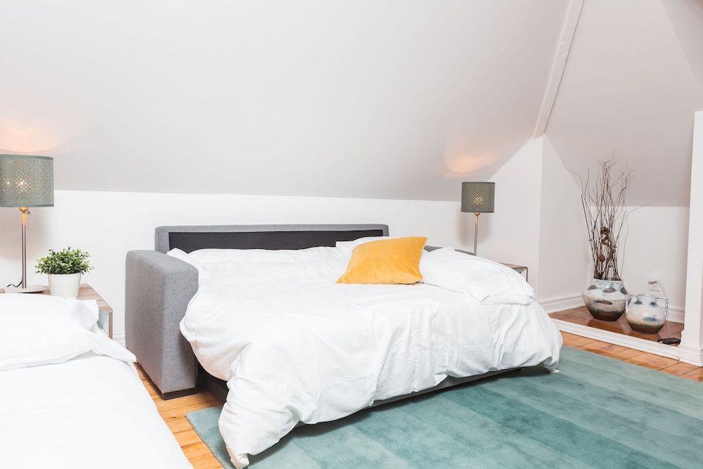 Applewood Suites - Palmerston Avenue