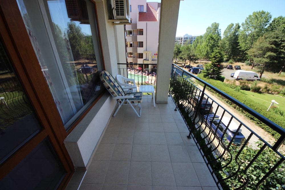 Menada Diamond Bay