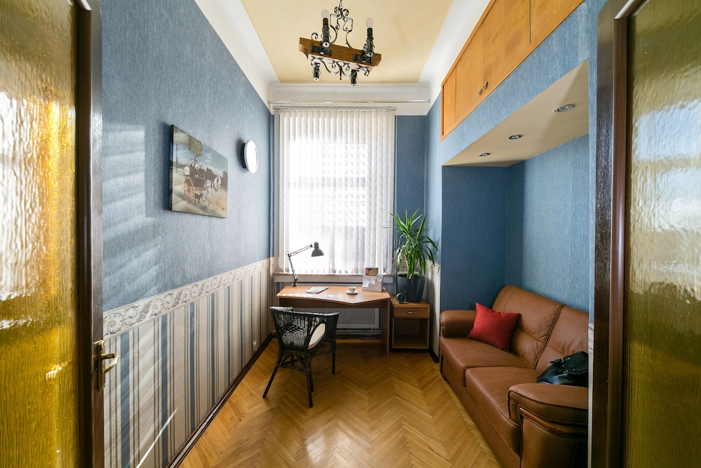 GM Apartment Serafimovicha 2-415