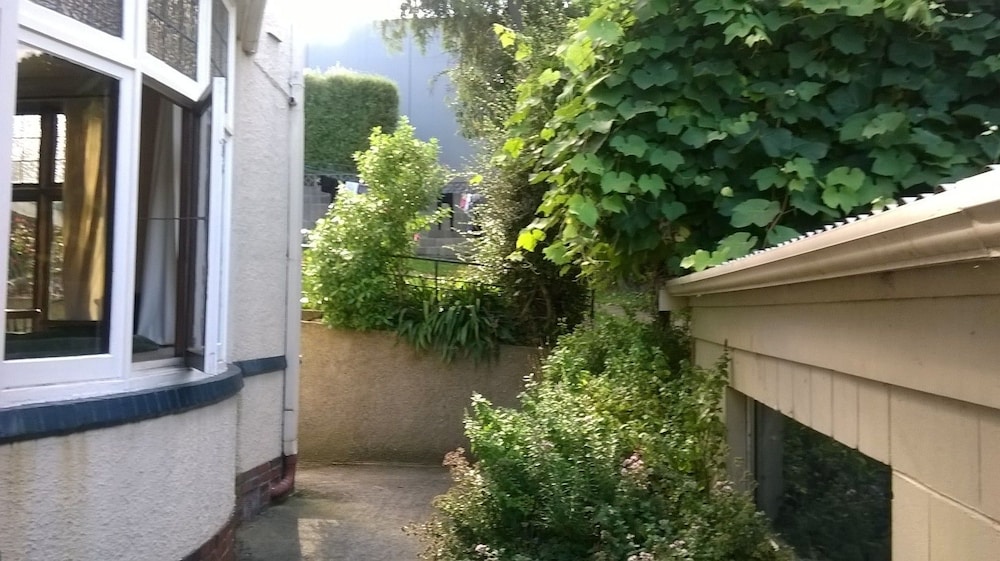 Manor House Backpackers