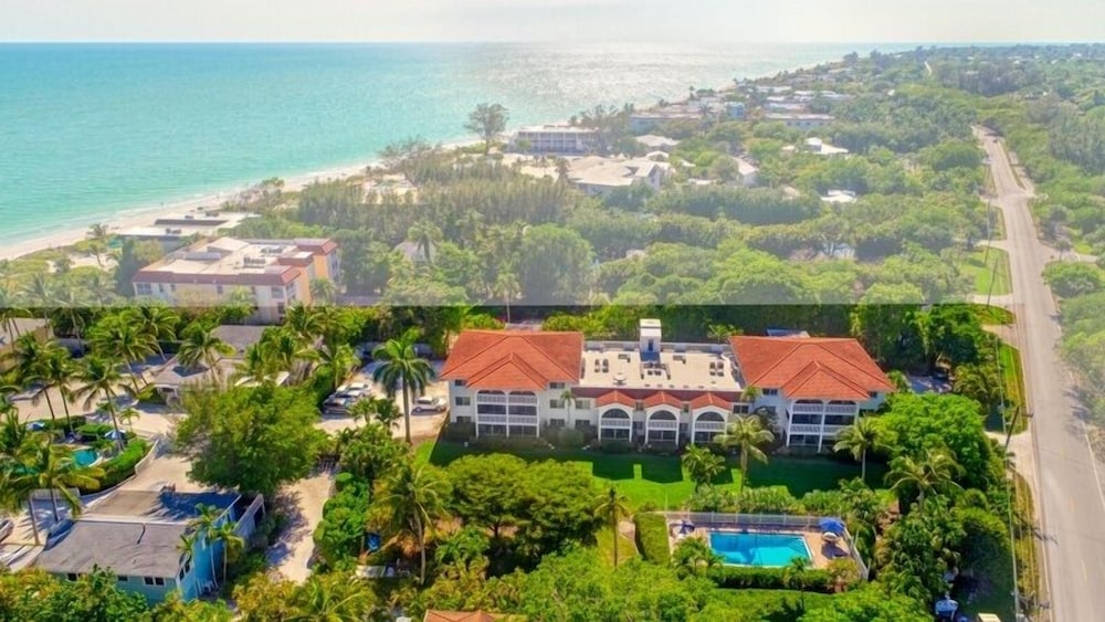 Breakers West C1 2 Bedroom Condo by RedAwning view 5