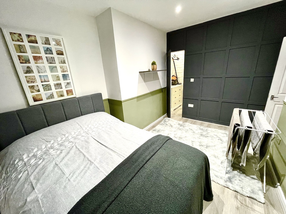 Stunning and Modern Apartment in Liverpool view 2