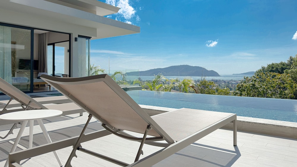 The Salin Seaview Villas