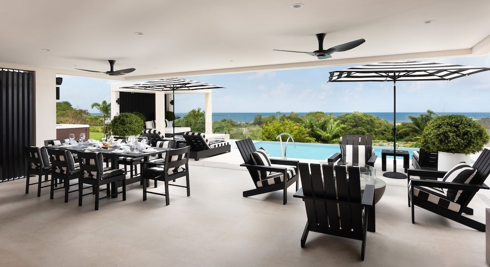Apes Hill - Fresh Wind 4 Bedroom Villa