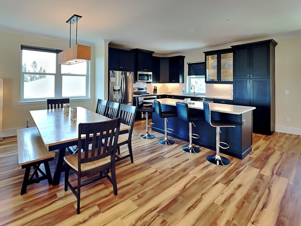 Atlantic Beach House by Distinctive Beach Rentals