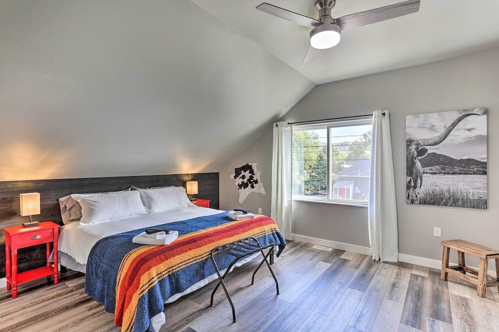 Spacious, Rustic Spearfish Home: Walk to Downtown! view 2