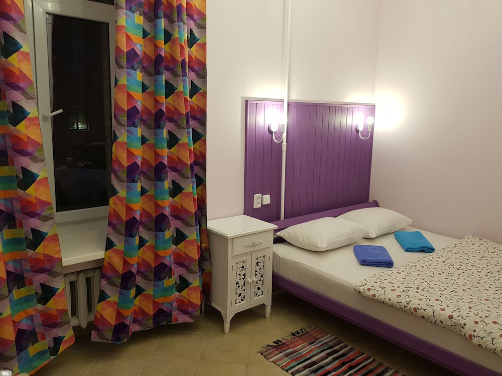 Hostel Makarena