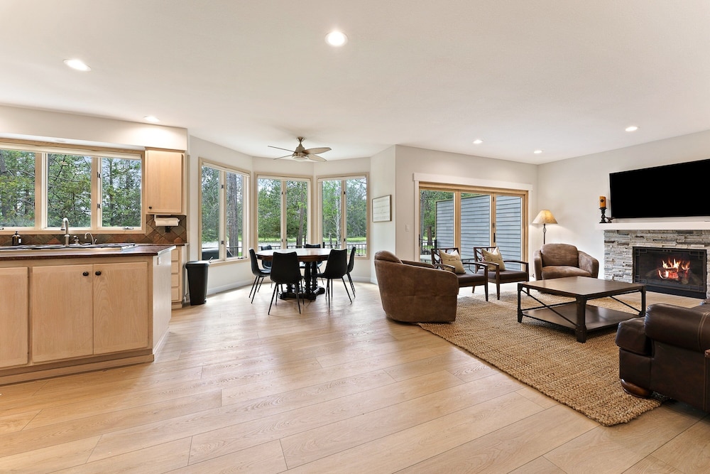 12 Siskin 5 Bedroom Home