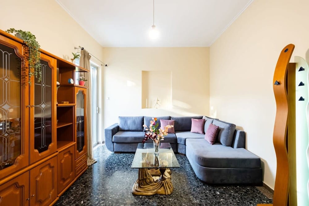 Avia Seaview Getaway - Konstantina s Hidden Haven
