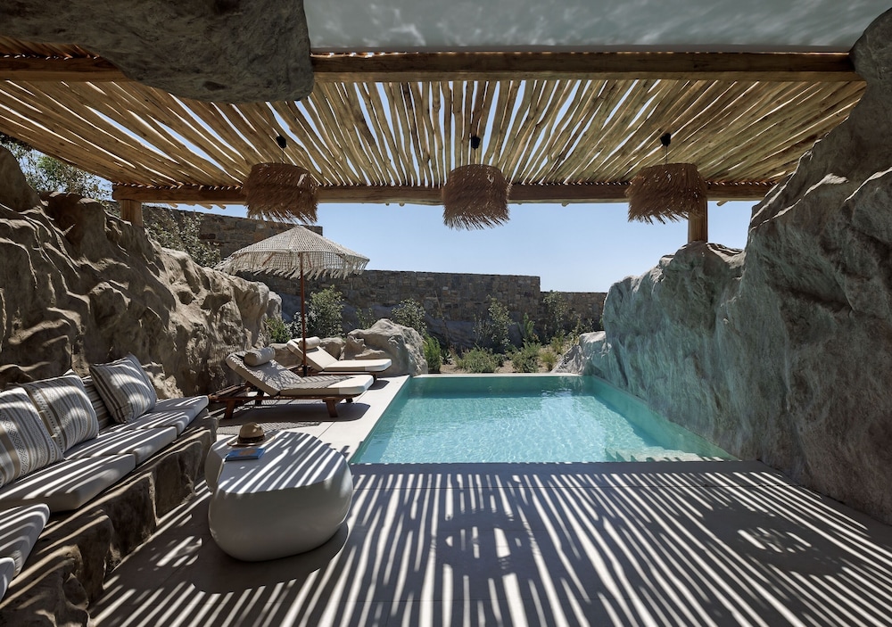 WhiteArt Suites