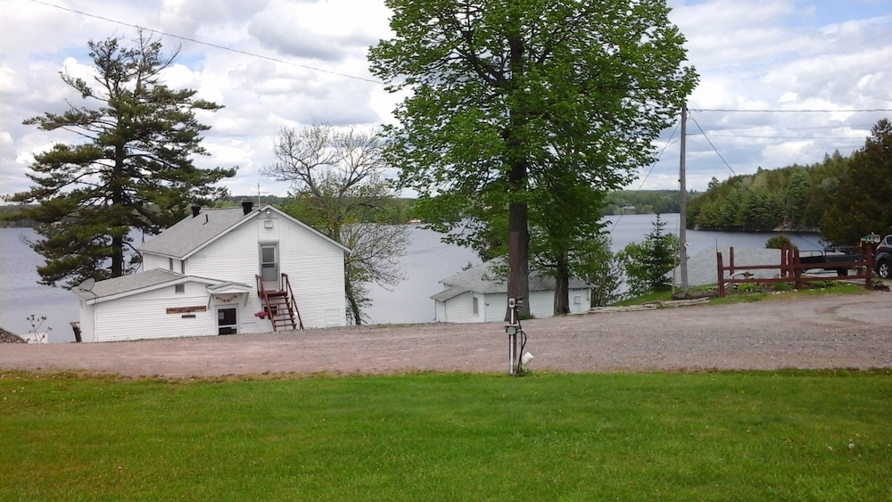 Minnehaha Camp Resort