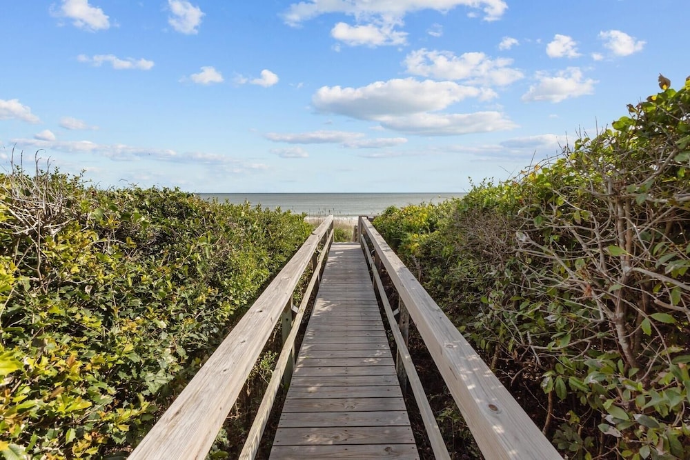 Beach Grove 3 Bedroom Home
