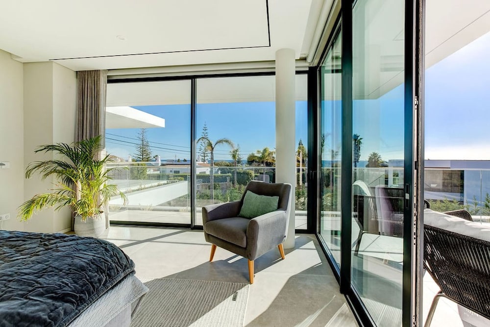 2 Rua das Palmas Luxurious Stylish and Modern L