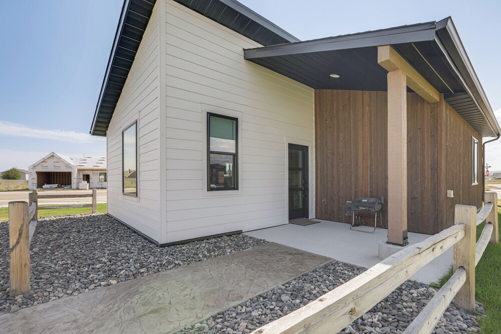 Mtn-views, Pet-friendly! Family Home in Ranchester