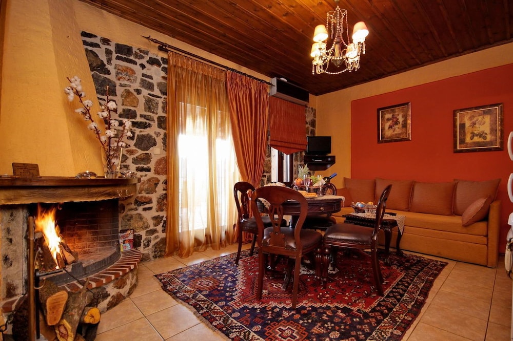 Menalia Villas & Suites