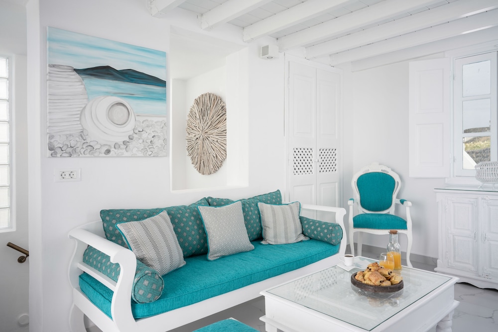 Oia Sunset Villas