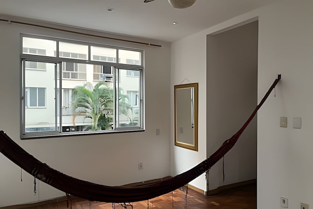 Spacious apartment on Copacabana beach