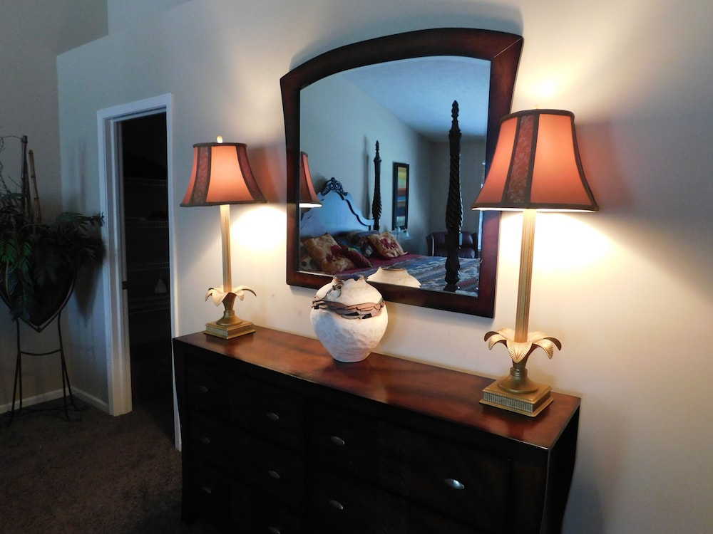 Evonne's Sharing House - Property Image 6