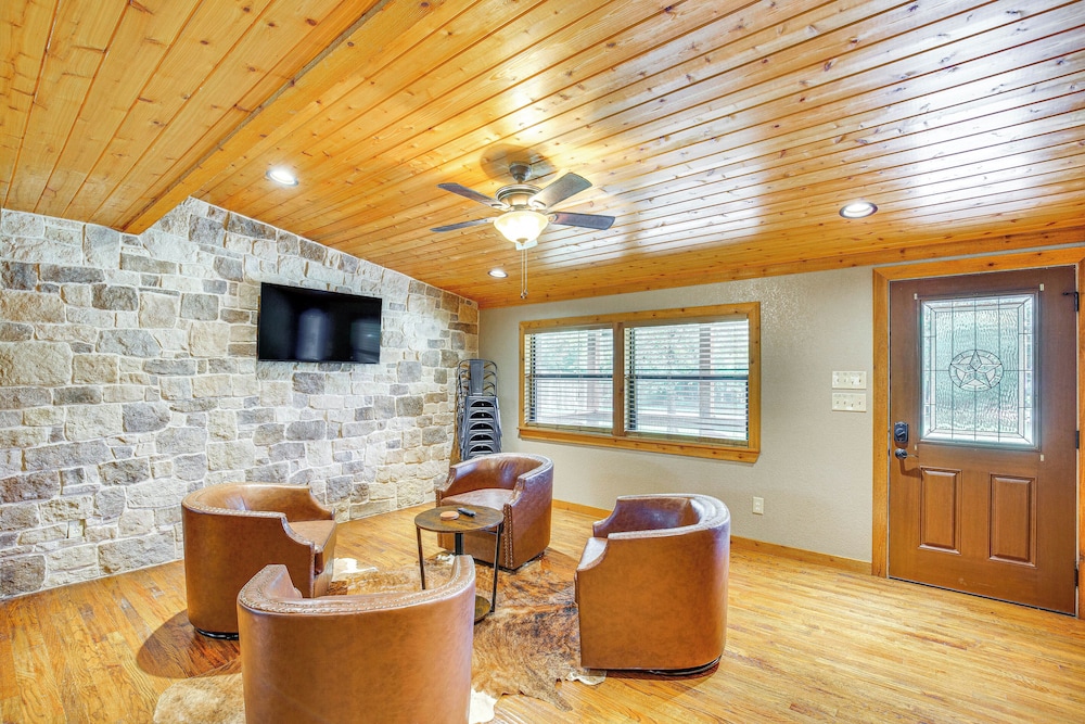 Deck & Fire Pit: Unique Pottsboro Haven view 5