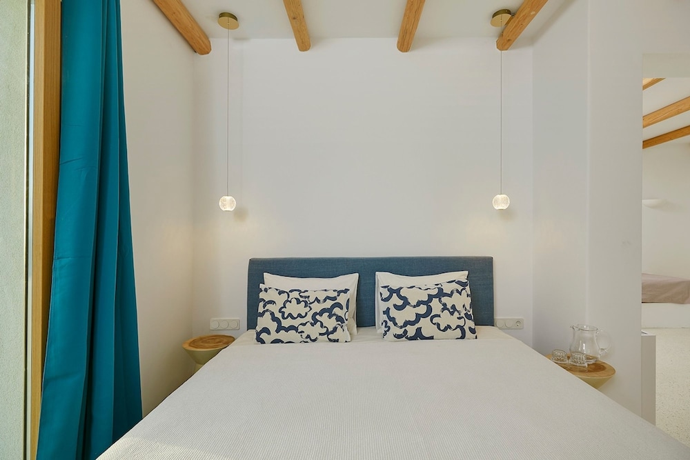 Luxury Villa Libra - Allparos Villas