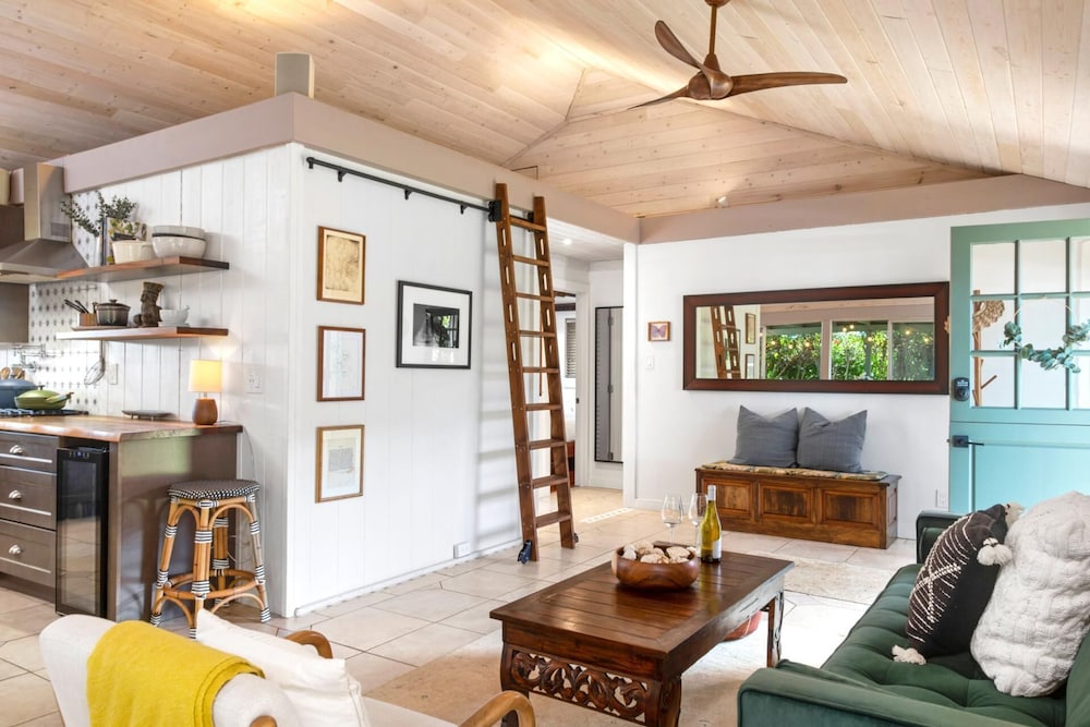 KBM Resorts Free CAR International Colony Club 2-bedroom Cottage, True Essence of Hawaii! Icc-11