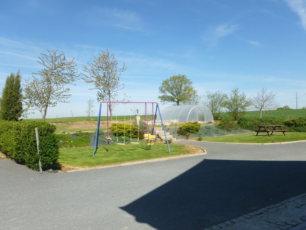 Photo 10