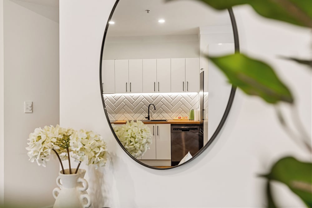 Stunning 1BR Apt in Heritage Hotel by Zodiak Stays