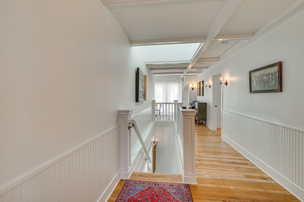 Luxe Pine Island Living: Historic Old Florida Gem!