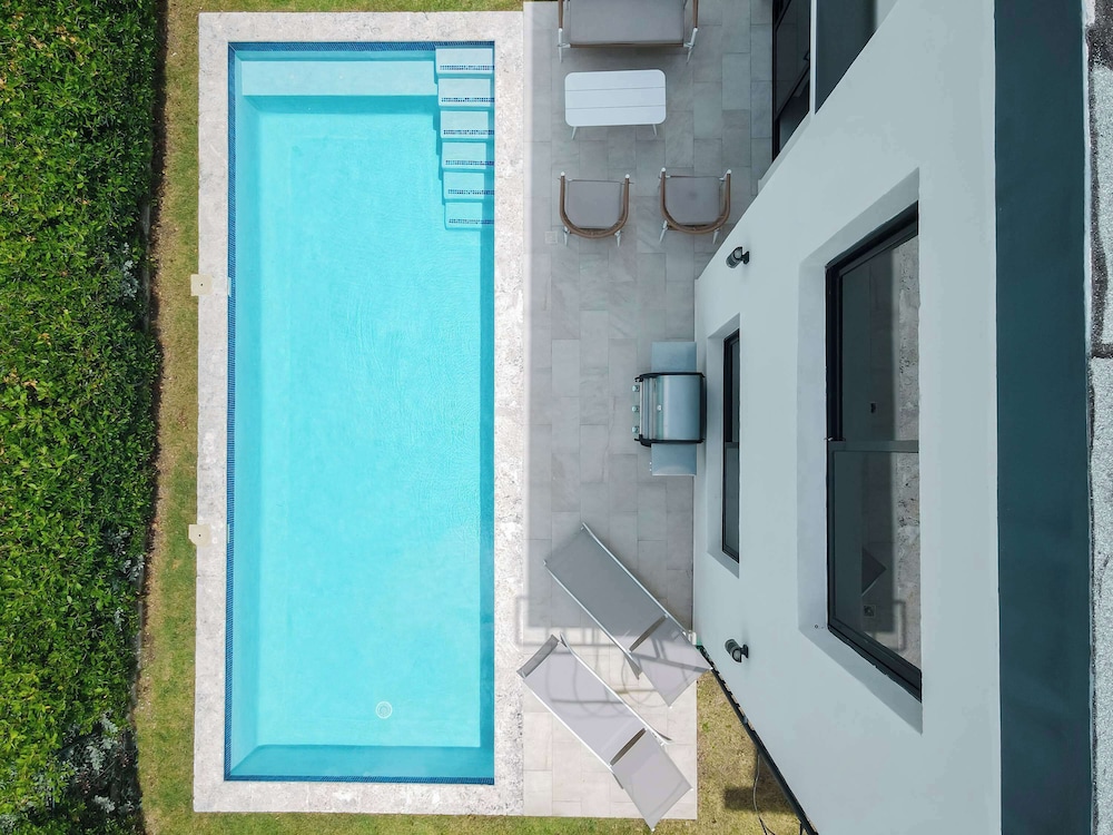 Stylish 3BR Villa by Vistacana Rentals
