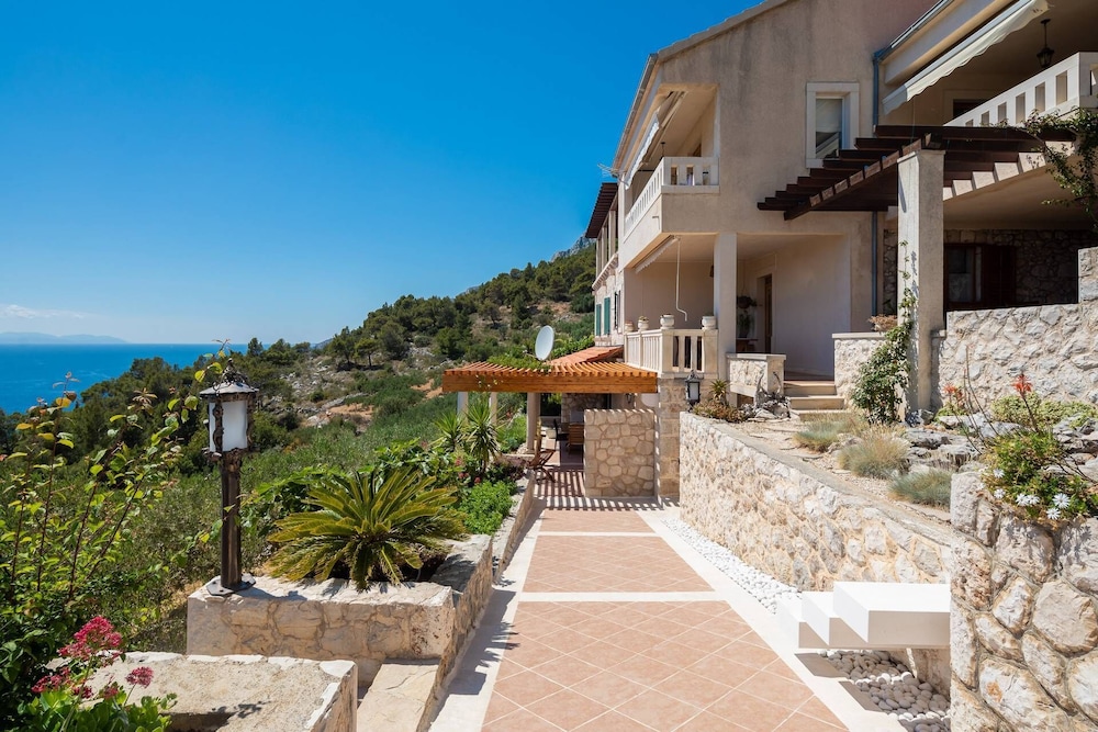 Hotel Villa Perka - Image 1