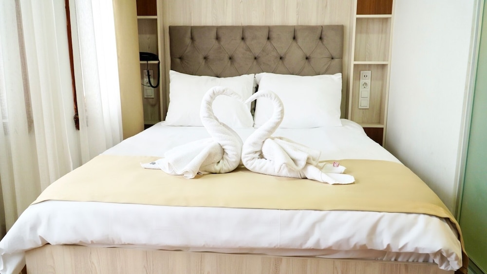 Qonaq Otel - Image 19