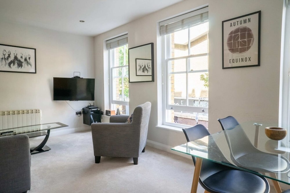 Trendy & Central 2BD Flat -brick Lane, Shoreditch!