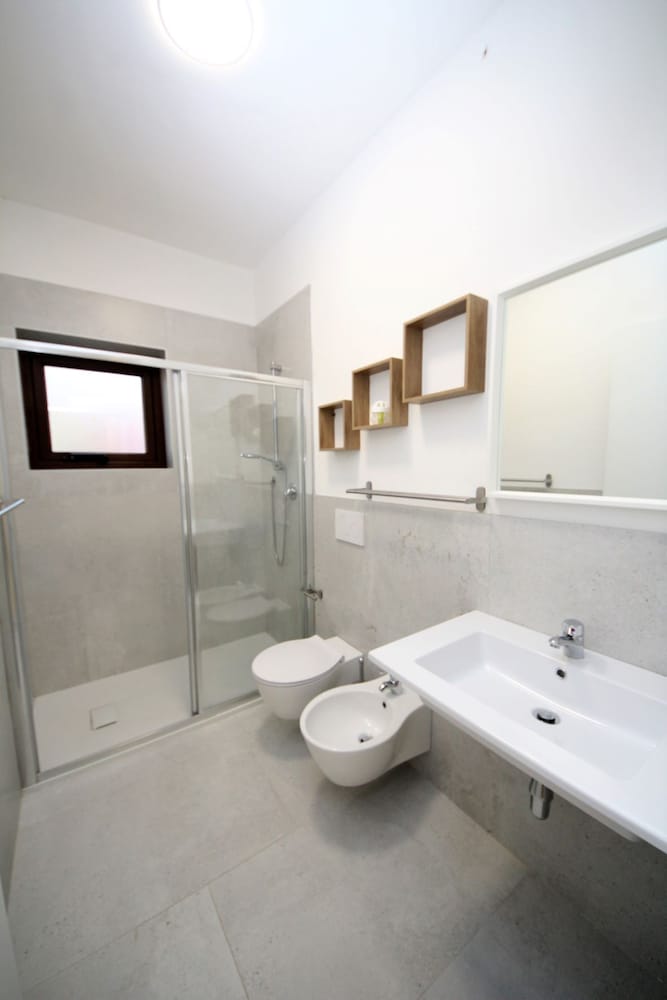 Modern 2 Bedroom Apartment Near Rosolina Beach