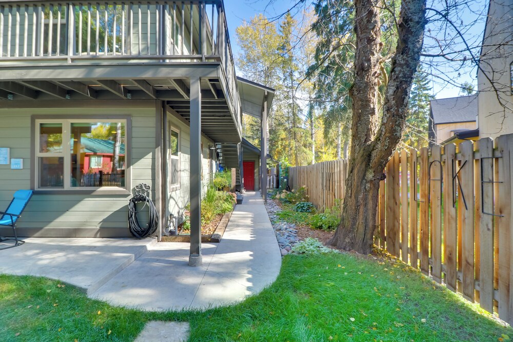 5 Mi to Whitefish Resort: Getaway w/ Shared Patio