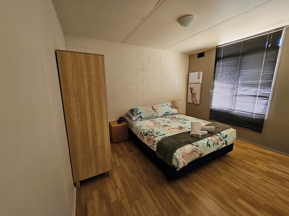 4B Kambalda Apartment