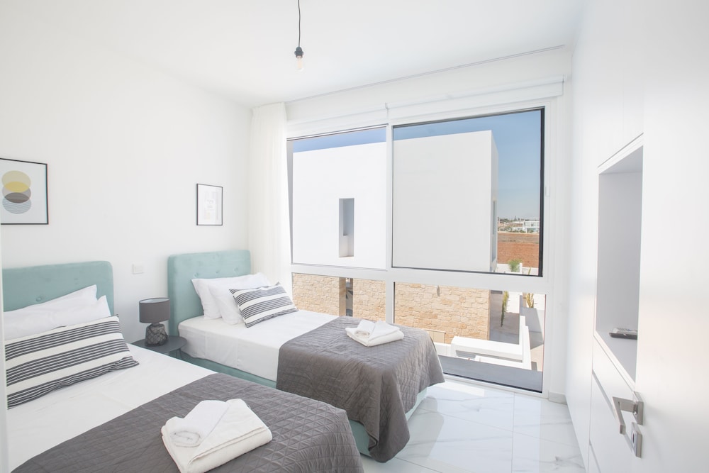 4 Bedroom Villa With Privaet Pool in the Center Protaras Vie Bleu Villa Vb1 view 4
