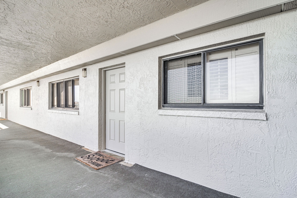 Walk to Beach & Eats: Condo w/ Pool in Clearwater!