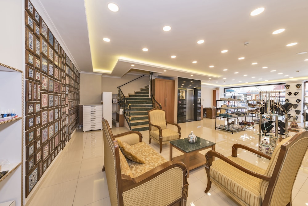 Magnaura House Otel - Image 6