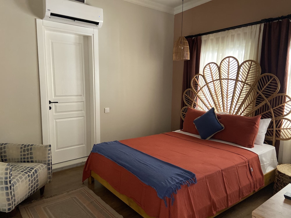 Noa's Boutique Hotel - Image 30