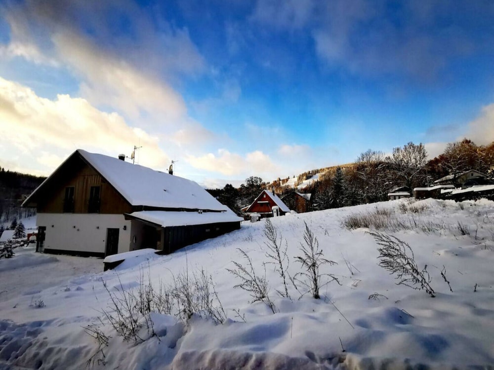 Comfortable Villa With Beautiful View