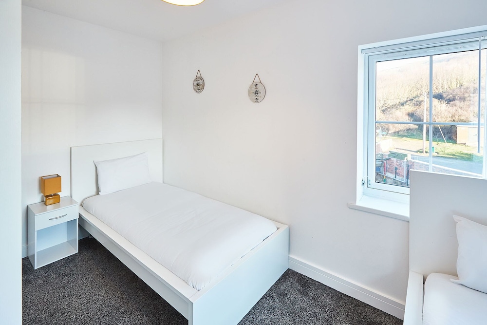 Host Stay House 1 view 4