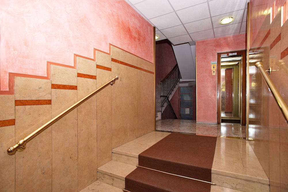 Milan Skyline Apartment, Città Studi, 1 min Metro, Terrace, Wifi, Netflix