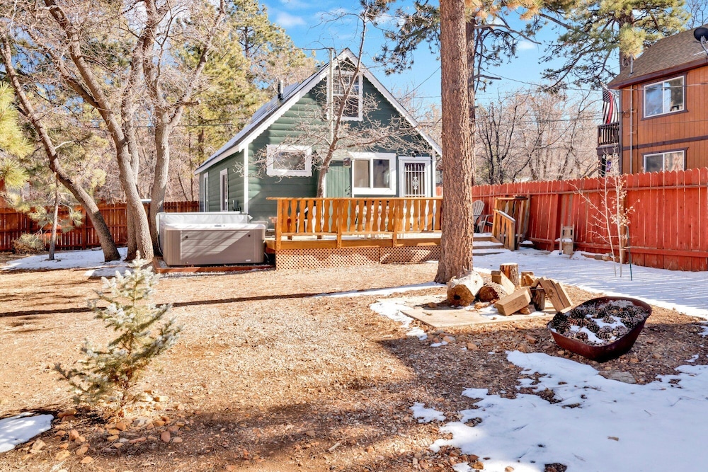 Cute and Cozy Cottage #2522