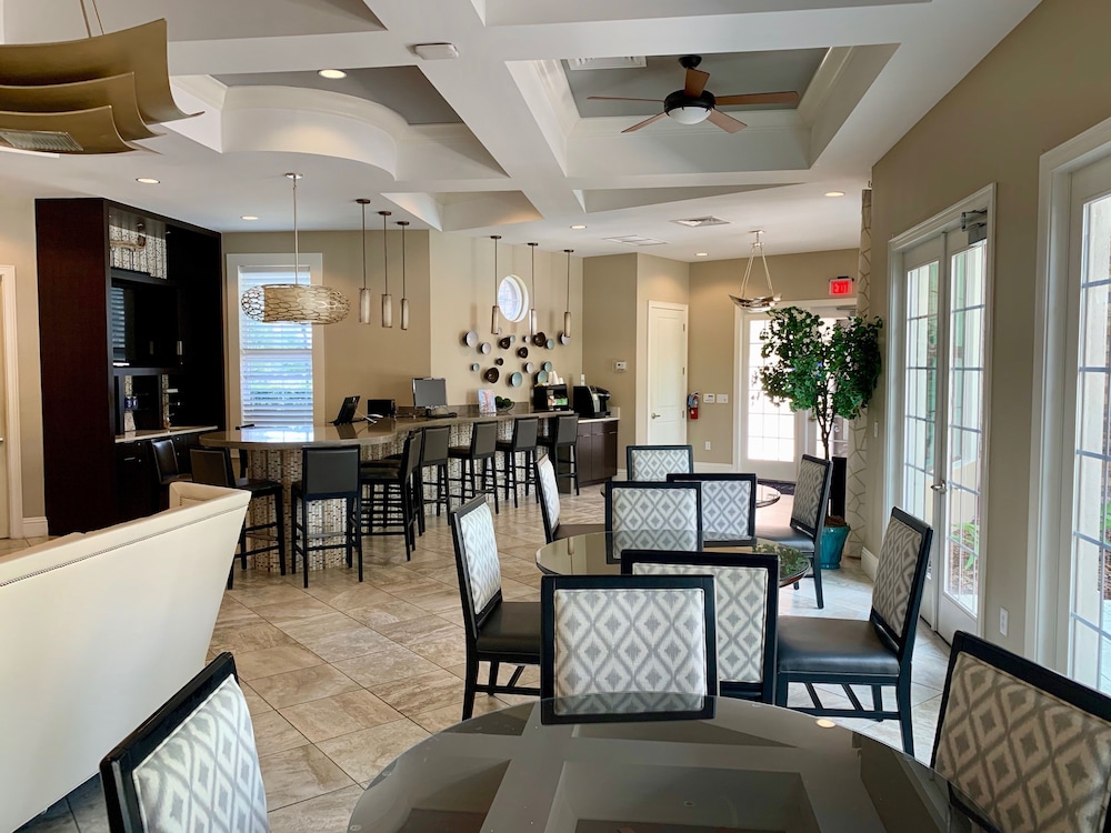 Luxury 5Bd w/ Jacuzzi & Pool Near Disney @ 5528 - Image 3