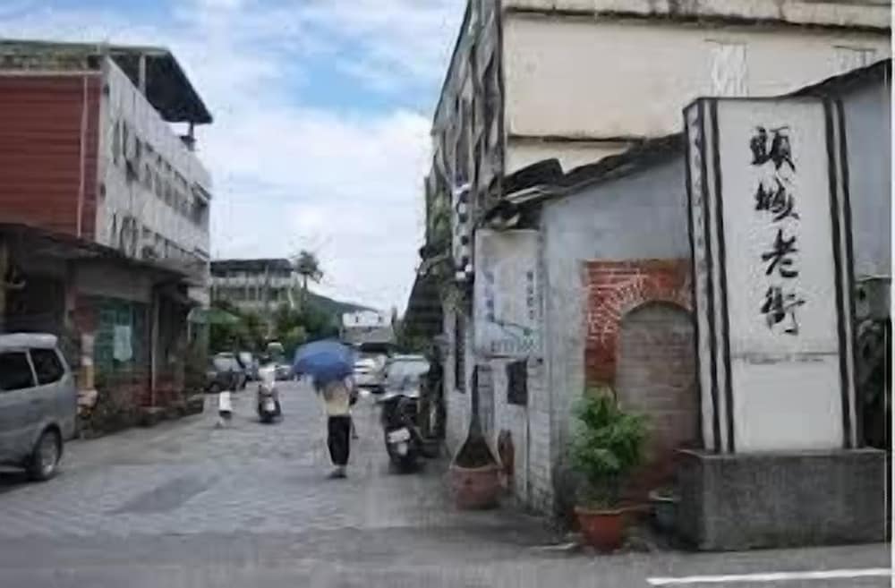 Loha Family Beachside Homestay
