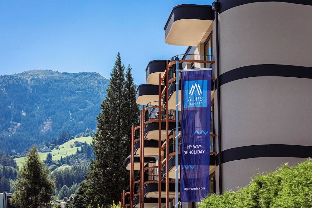 Zillertal Suites Fügen by ALPS RESORTS