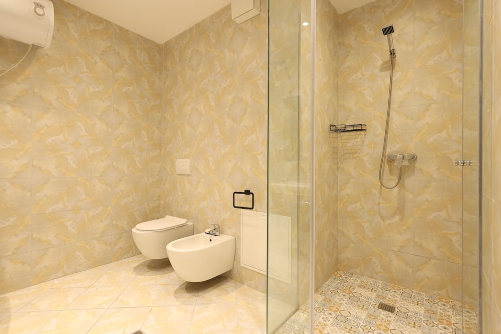 Grandstay Apartments 005