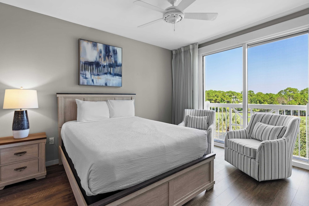2 Resort Studios by Avantstay Sleeps 8, Pool, Shuttle, Tennis, Near Baytowne & Beach