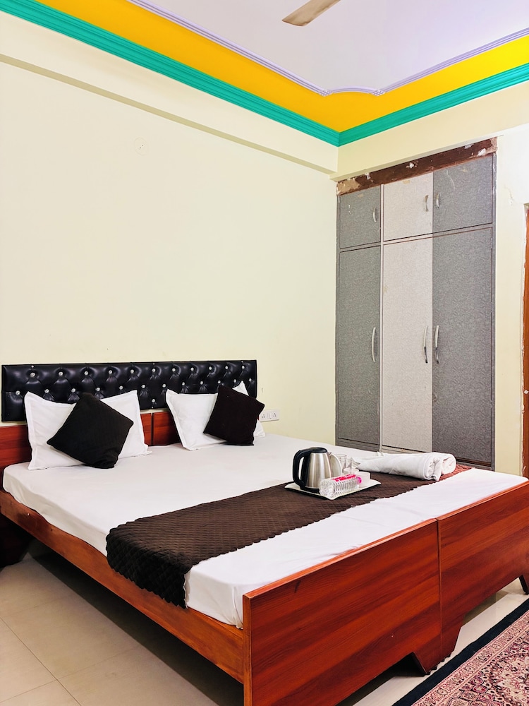 Shivanya guest house